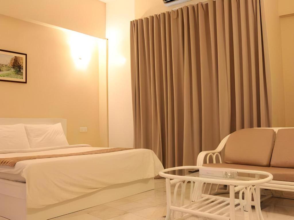 Stallions Suites Penang Jelutong Exterior foto